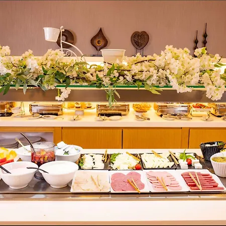 Ramada By Wyndham Alibeykoy Hotel 4*