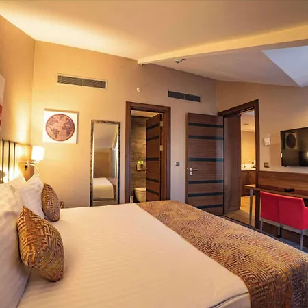 Hotel Ramada By Wyndham Alibeykoy 4*