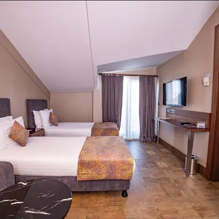 Ramada By Wyndham Alibeykoy Otel