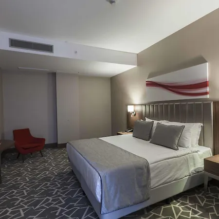 Ramada By Wyndham Alibeykoy 4*