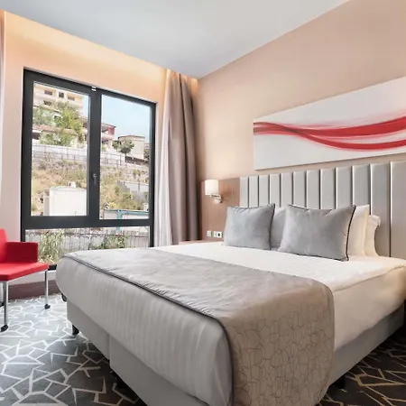 Hotell Ramada By Wyndham Alibeykoy