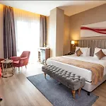 Ramada By Wyndham Alibeykoy Hotel