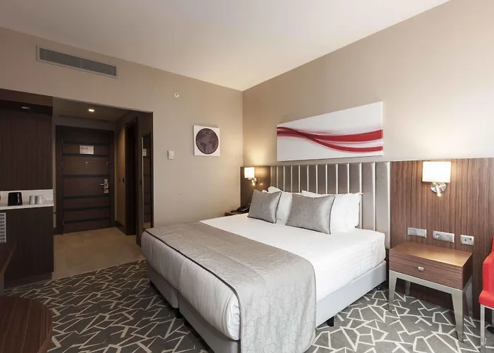 Ramada By Wyndham Alibeykoy 4*