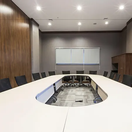 ホテル Ramada By Wyndham Alibeykoy