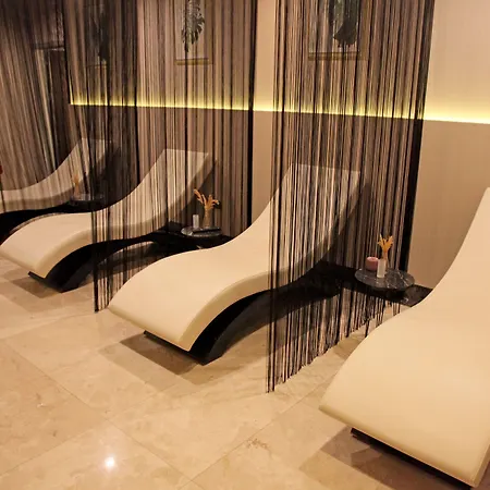 Ramada By Wyndham Alibeykoy 호텔 4*